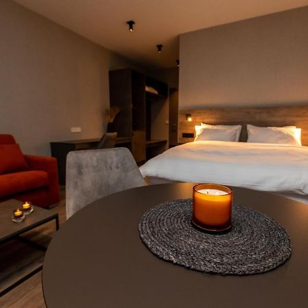 Hotel Halond อาคูเรย์รี ภายนอก รูปภาพ