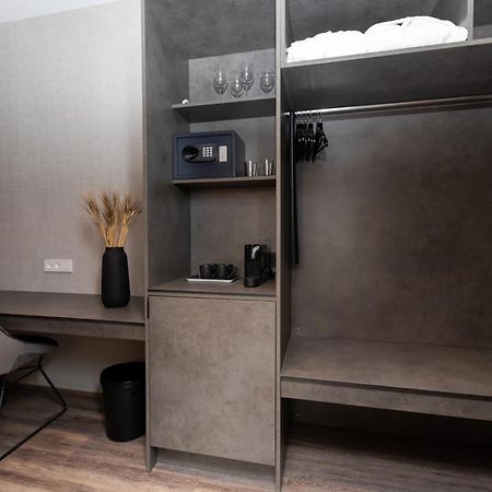 Hotel Halond อาคูเรย์รี ภายนอก รูปภาพ
