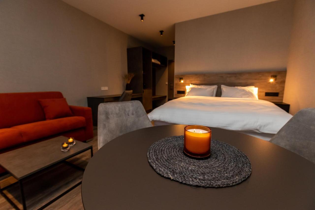Hotel Halond อาคูเรย์รี ภายนอก รูปภาพ
