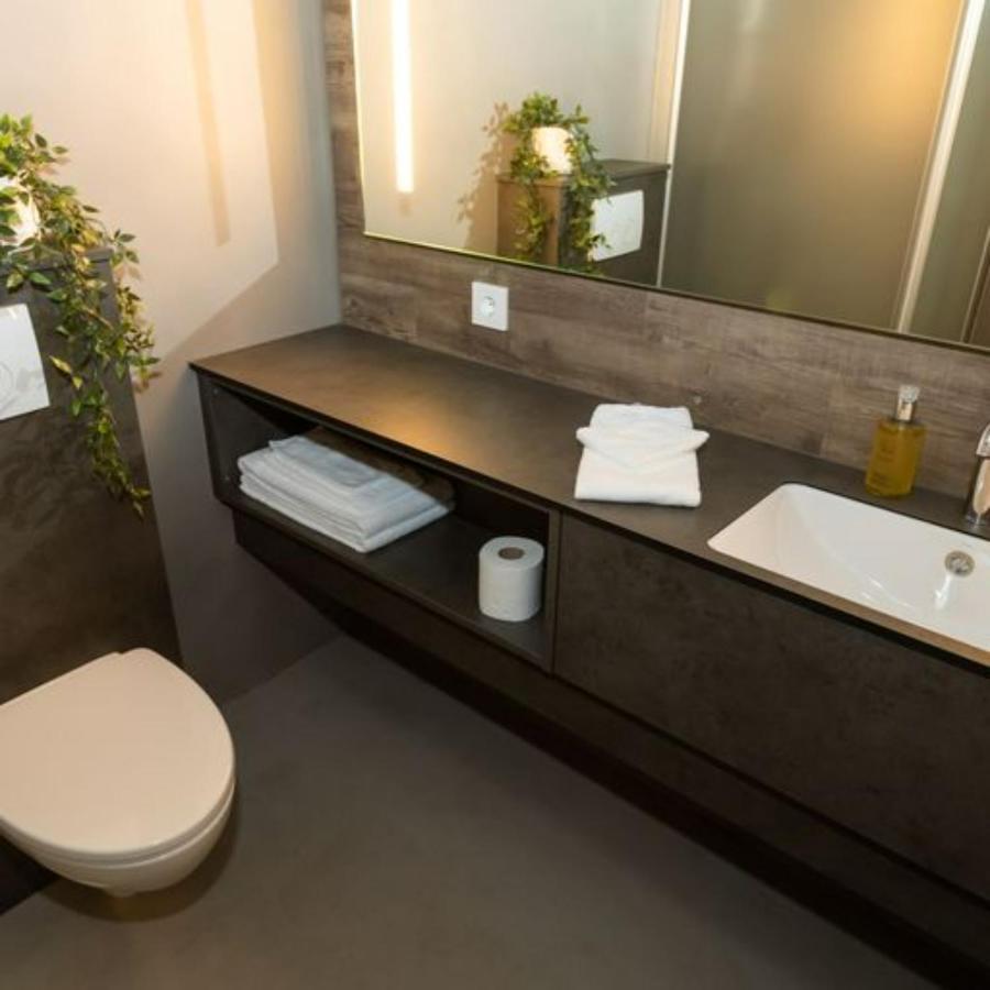 Hotel Halond อาคูเรย์รี ภายนอก รูปภาพ