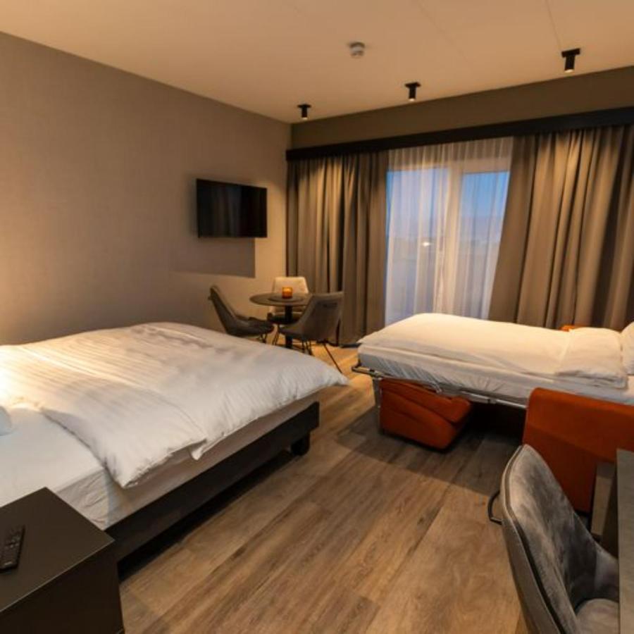 Hotel Halond อาคูเรย์รี ภายนอก รูปภาพ
