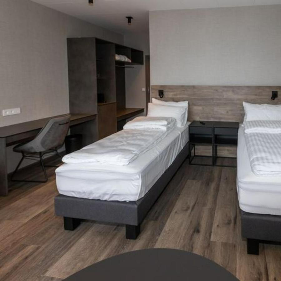 Hotel Halond อาคูเรย์รี ภายนอก รูปภาพ