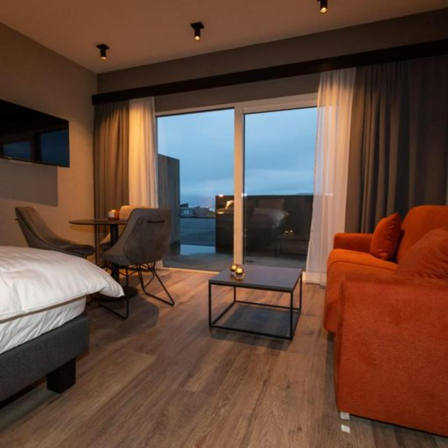 Hotel Halond อาคูเรย์รี ภายนอก รูปภาพ