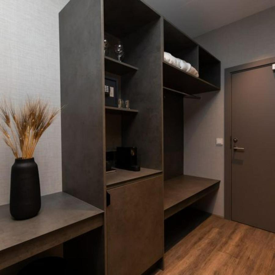 Hotel Halond อาคูเรย์รี ภายนอก รูปภาพ