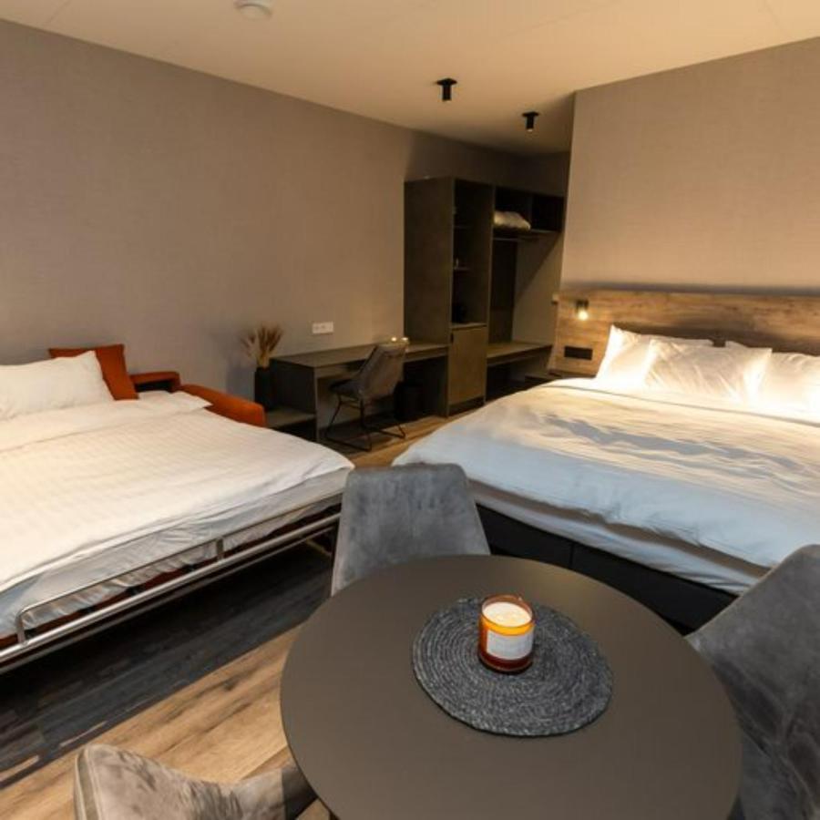 Hotel Halond อาคูเรย์รี ภายนอก รูปภาพ