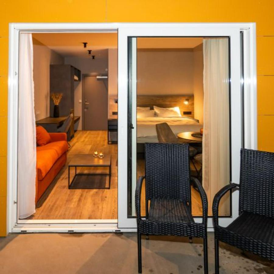 Hotel Halond อาคูเรย์รี ภายนอก รูปภาพ