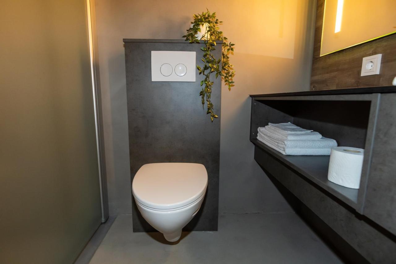 Hotel Halond อาคูเรย์รี ภายนอก รูปภาพ