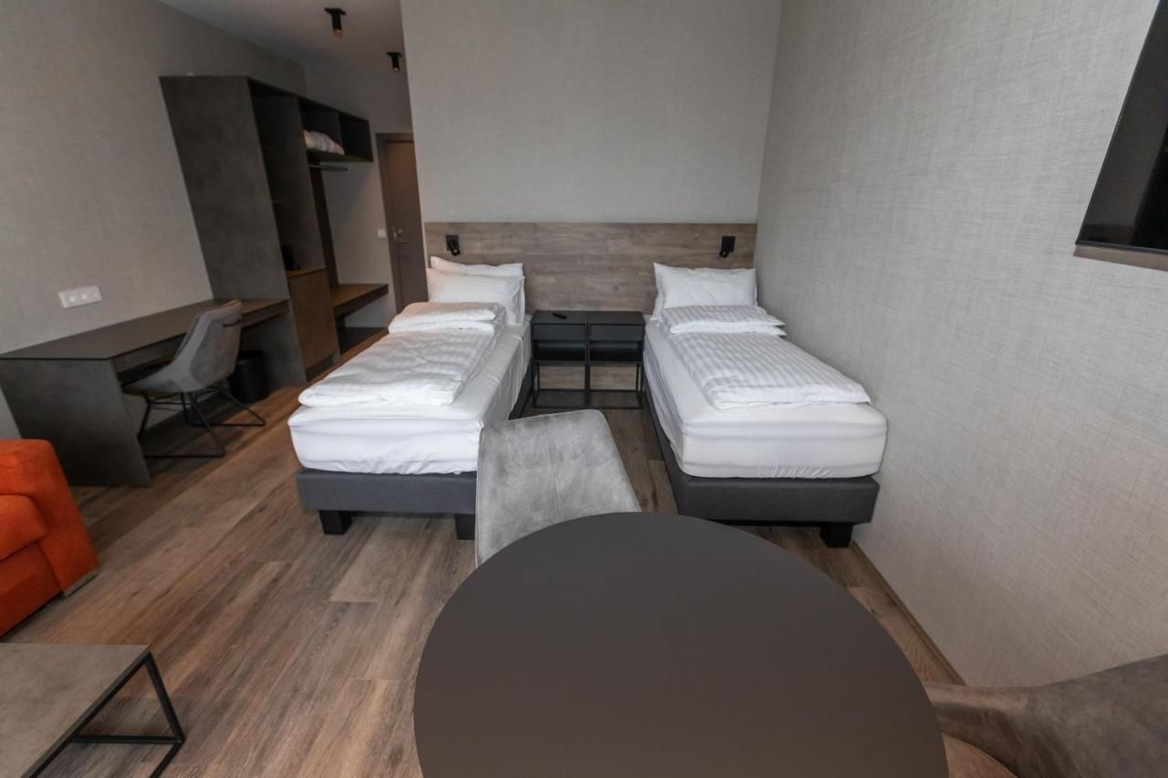 Hotel Halond อาคูเรย์รี ภายนอก รูปภาพ
